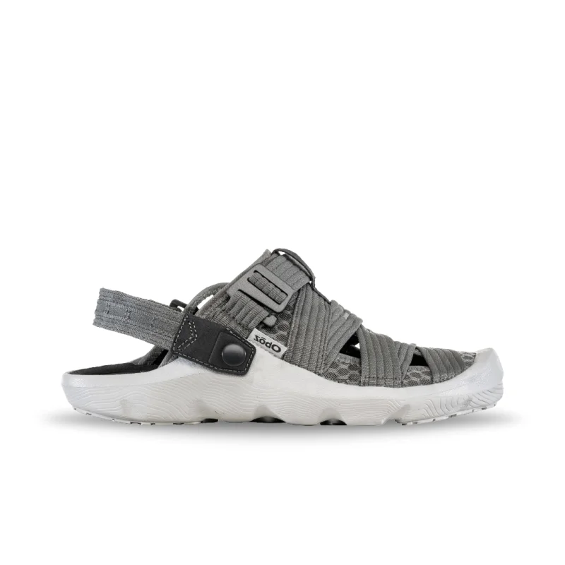 Men's sandals with a flexible sole for easy movementOboz Men's Whakata Trail - Hazy Gray Men's sandals with a flexible sole for easy movementOboz Men's Whakata Trail - Hazy Gray