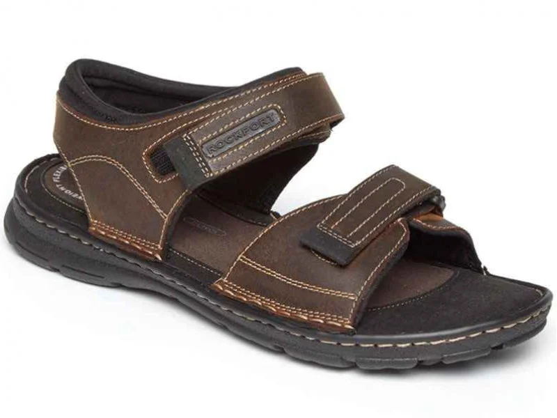 Men's sandals in a neutral color like black or brownRockport Darwyn Qtr Strap - Men's Sandal Men's sandals in a neutral color like black or brownRockport Darwyn Qtr Strap - Men's Sandal
