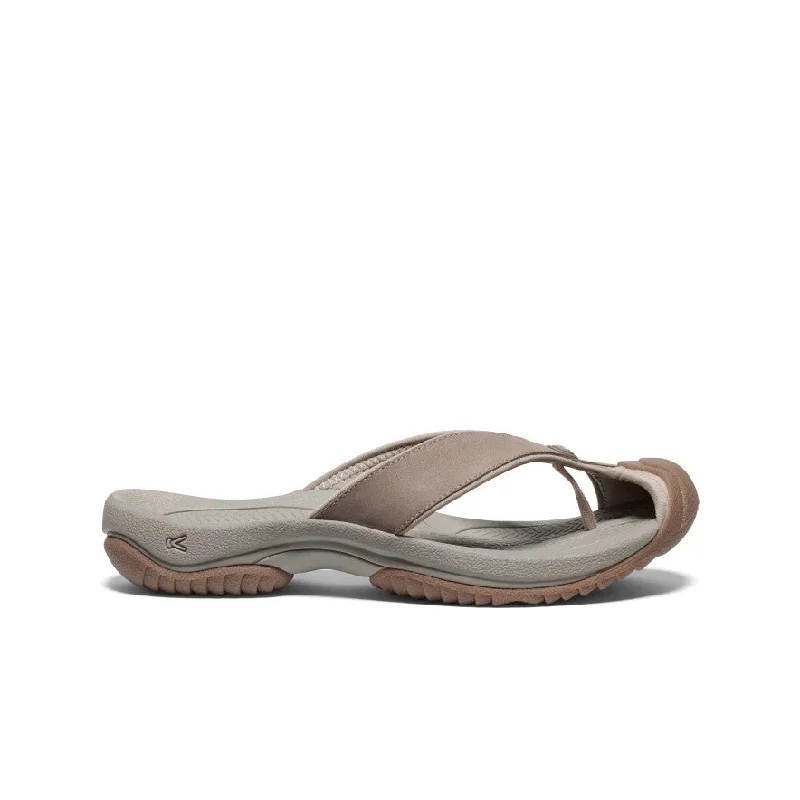 Men's sandals with a perforated leather upper for ventilationMen's Waimea Leather Flip-Flop | Brindle/Birch Men's sandals with a perforated leather upper for ventilationMen's Waimea Leather Flip-Flop | Brindle/Birch