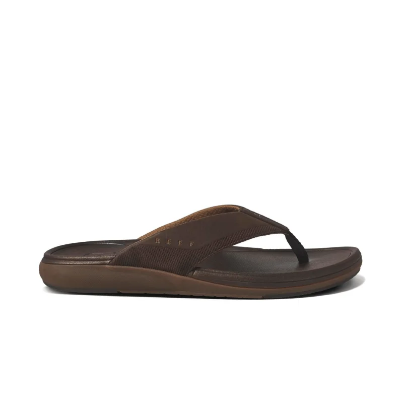 Men's sandals with a stretchy strap for a better fitReef Men's Cushion Norte - Dark Brown Men's sandals with a stretchy strap for a better fitReef Men's Cushion Norte - Dark Brown