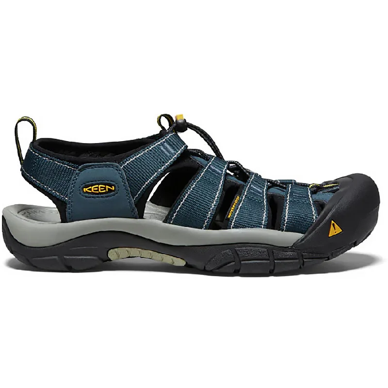 Men's sandals with a perforated leather upper for ventilationNewport H2