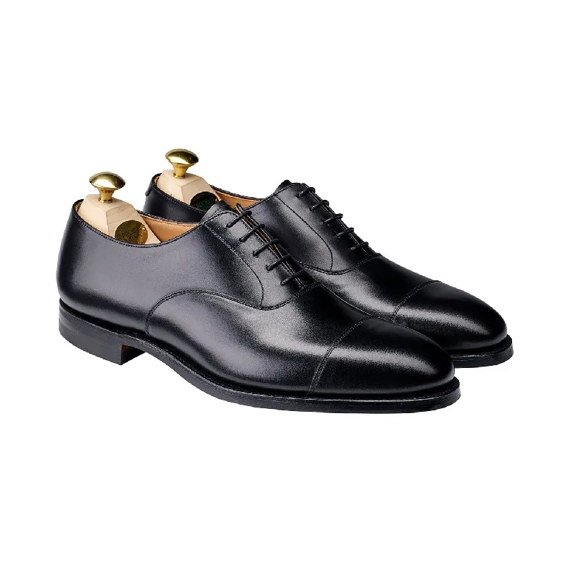 Men's Oxford shoes with a smooth leather upper and a leather soleConnaught 2 Black Calf Men's Oxford shoes with a smooth leather upper and a leather soleConnaught 2 Black Calf