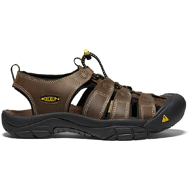 Men's leather sandals with an adjustable strapNewport