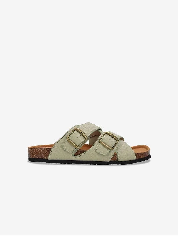 Men's sandals in a neutral color like black or brownSamet Unisex Piñatex Vegan Leather Sandals | Green Men's sandals in a neutral color like black or brownSamet Unisex Piñatex Vegan Leather Sandals | Green