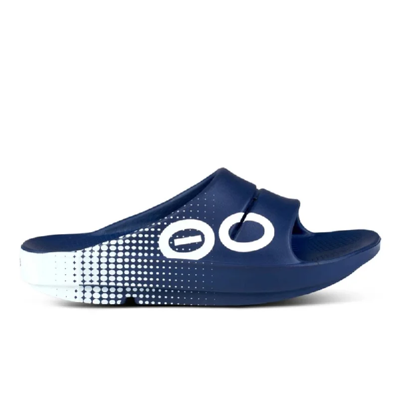 Men's sandals in a neutral color like black or brownOOFOS OOahh Sport Slide - Matrix Navy Men's sandals in a neutral color like black or brownOOFOS OOahh Sport Slide - Matrix Navy