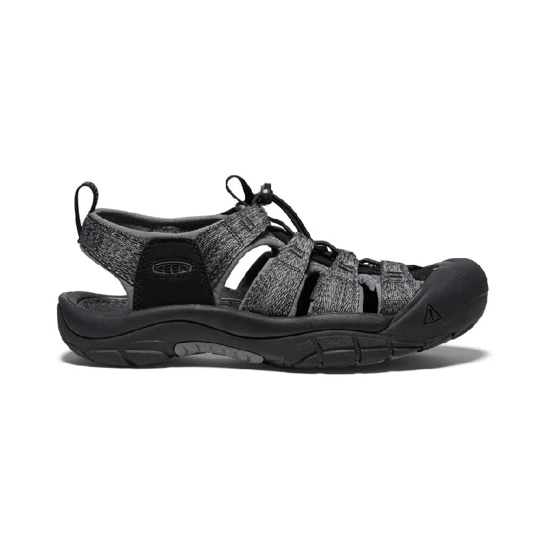 Flip - flop style men's sandals for beach wearMen's Newport H2 Sandal | Black/Steel Grey Flip - flop style men's sandals for beach wearMen's Newport H2 Sandal | Black/Steel Grey