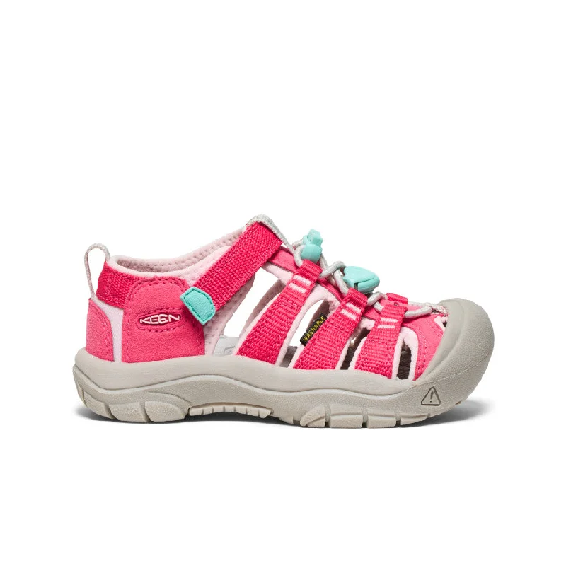 Men's sandals with a stretchy strap for a better fitLittle Kids' Newport H2 | Raspberry/Giggle Pink Men's sandals with a stretchy strap for a better fitLittle Kids' Newport H2 | Raspberry/Giggle Pink