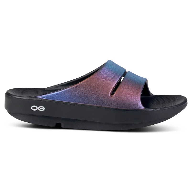 Men's sandals with a padded heelOOFOS OOahh Luxe Slide Midnight Spectre Sandal (Unisex) Men's sandals with a padded heelOOFOS OOahh Luxe Slide Midnight Spectre Sandal (Unisex)