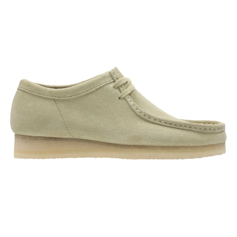 Men's Oxford shoes with a leather lining for breathabilityClarks Men's Wallabee Low Maple Men's Oxford shoes with a leather lining for breathabilityClarks Men's Wallabee Low Maple