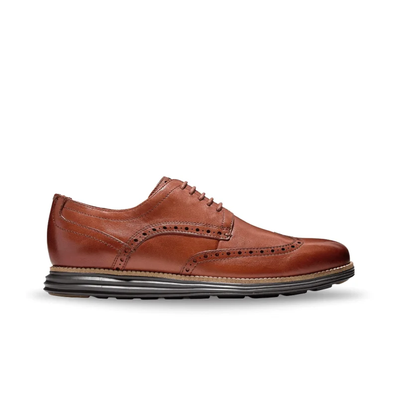 Men's Oxfords in a dark burgundy leather for a unique styleCole Haan Men's OriginalGrand Wingtip - Woodbury/Java Men's Oxfords in a dark burgundy leather for a unique styleCole Haan Men's OriginalGrand Wingtip - Woodbury/Java