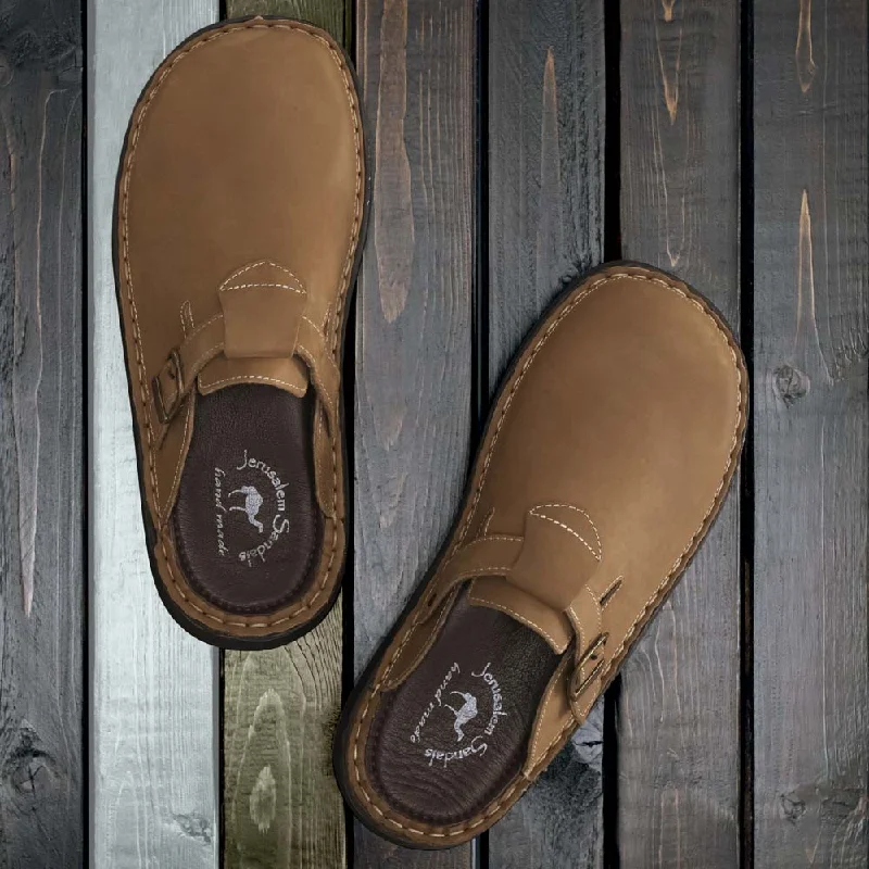 Men's sandals with a leather lining for comfortSawyer - Leather Clog-Toe Sandal | Tan Nubuck Men's sandals with a leather lining for comfortSawyer - Leather Clog-Toe Sandal | Tan Nubuck