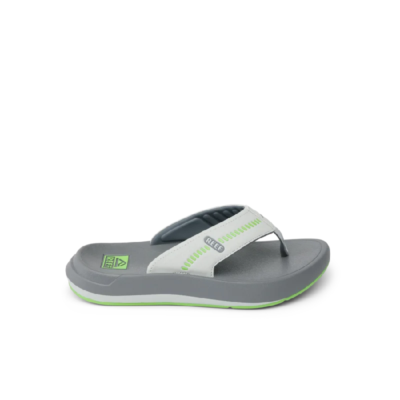 Men's sandals with a flexible sole for easy movementCruiser