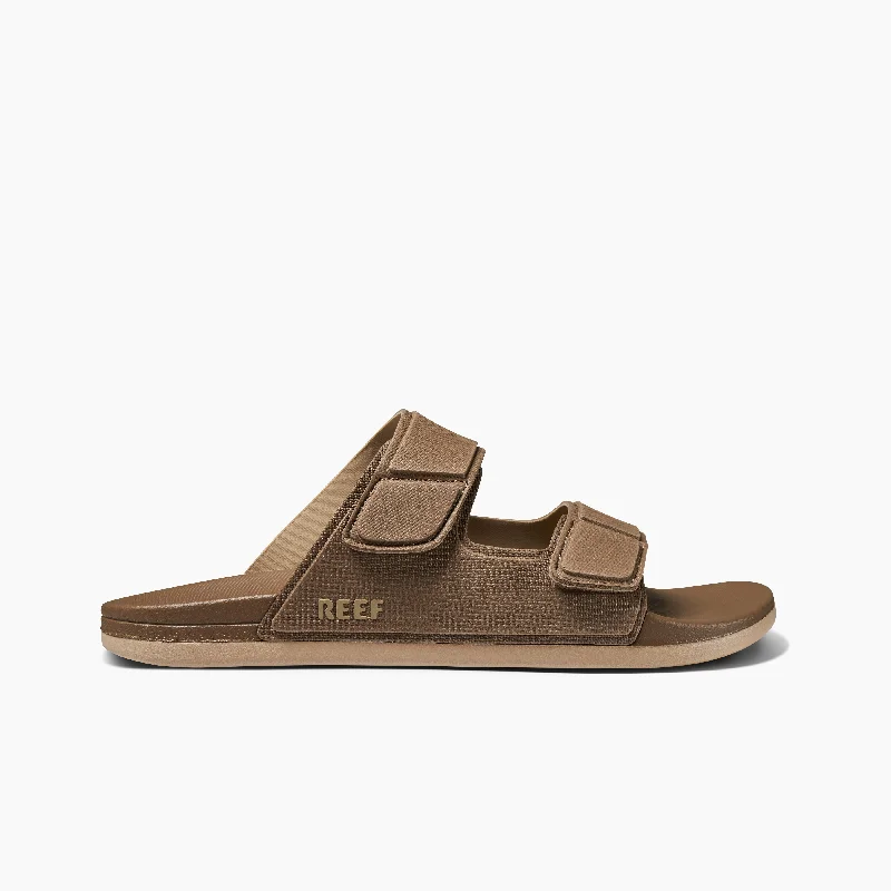 Men's sandals with a decorative buckle or charmCushion Tradewind