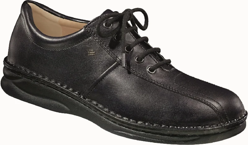 Men's Oxfords with a low - heeled design and a square toeFinn Comfort Dijon