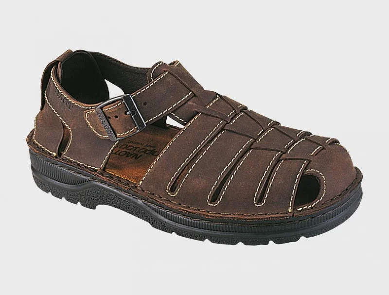 Men's sandals with a contrast stitching detailNaot Julius