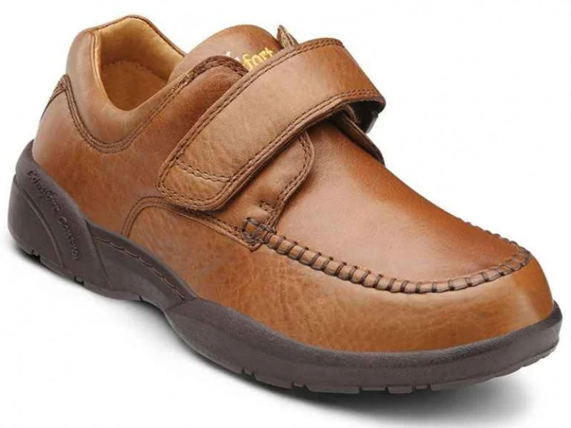 Men's sandals with a pointed toe for a stylish lookDr Comfort Scott - Men's Casual Shoe Men's sandals with a pointed toe for a stylish lookDr Comfort Scott - Men's Casual Shoe