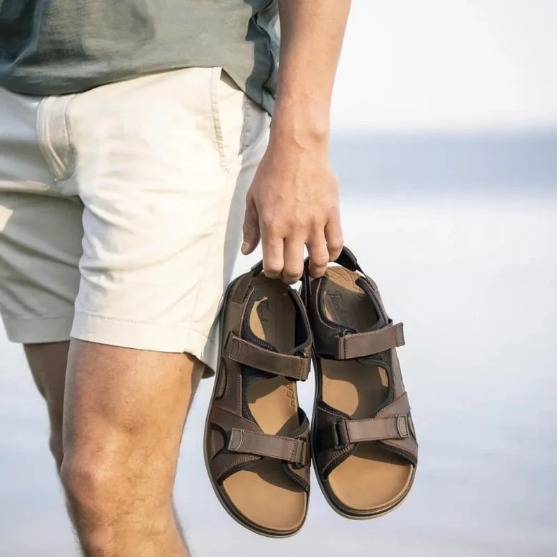 Men's sandals with a perforated leather upper for ventilationFlorsheim Venture River Sandal Men's sandals with a perforated leather upper for ventilationFlorsheim Venture River Sandal