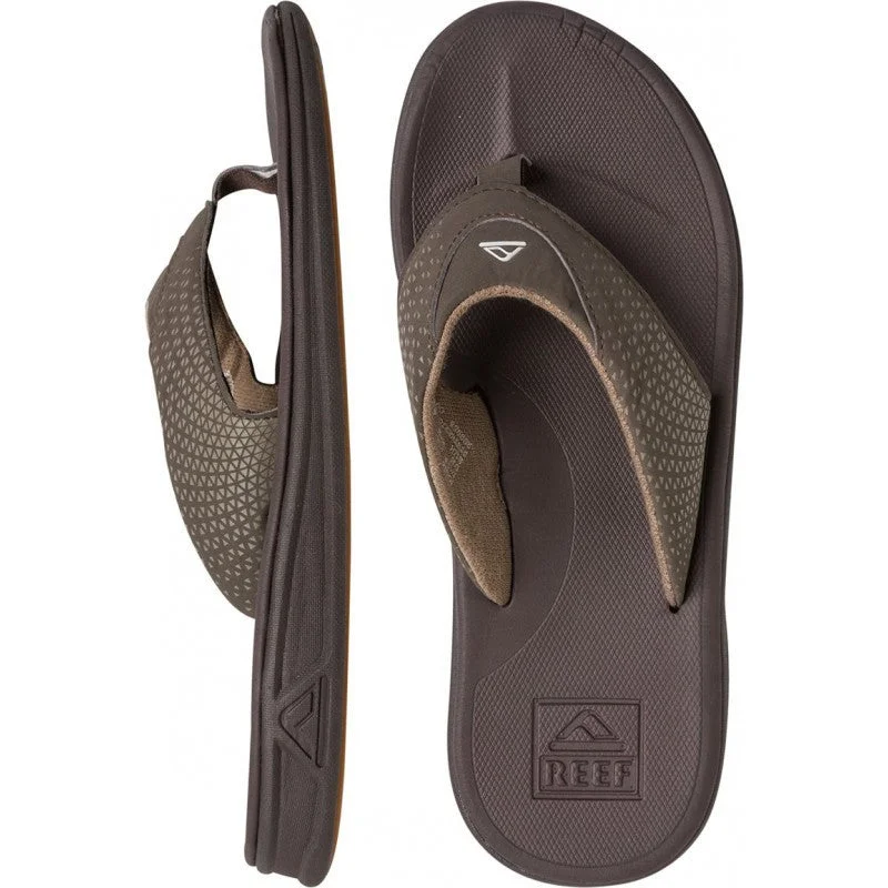 Men's leather sandals with an adjustable strapReef Rover Brown Men's Swellular Sandals 2295-BRO Men's leather sandals with an adjustable strapReef Rover Brown Men's Swellular Sandals 2295-BRO