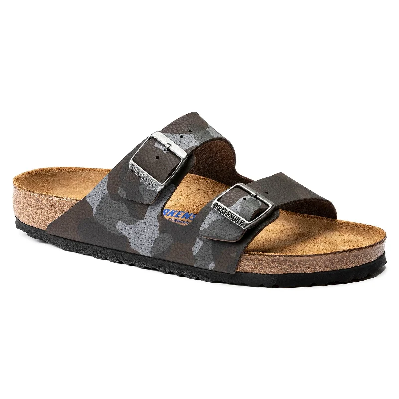 Men's sandals with a perforated leather upper for ventilationBirkenstock Arizona Desert Soil Soft Footbed Men's sandals with a perforated leather upper for ventilationBirkenstock Arizona Desert Soil Soft Footbed