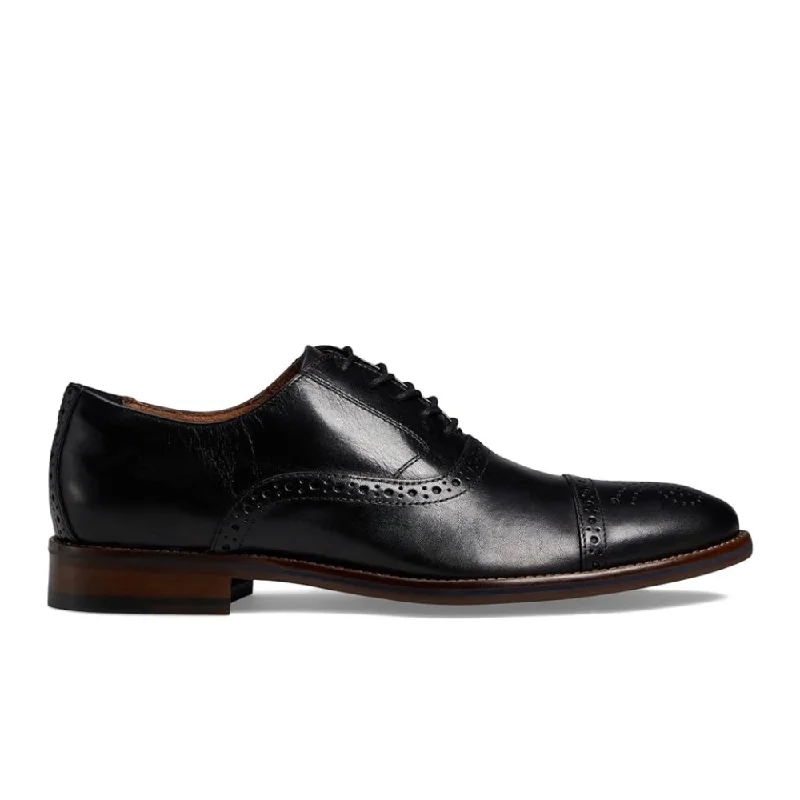 Men's leather Oxford shoes with a plain toeJohnston & Murphy Men's Conard 2.0 Cap Toe - Black Men's leather Oxford shoes with a plain toeJohnston & Murphy Men's Conard 2.0 Cap Toe - Black