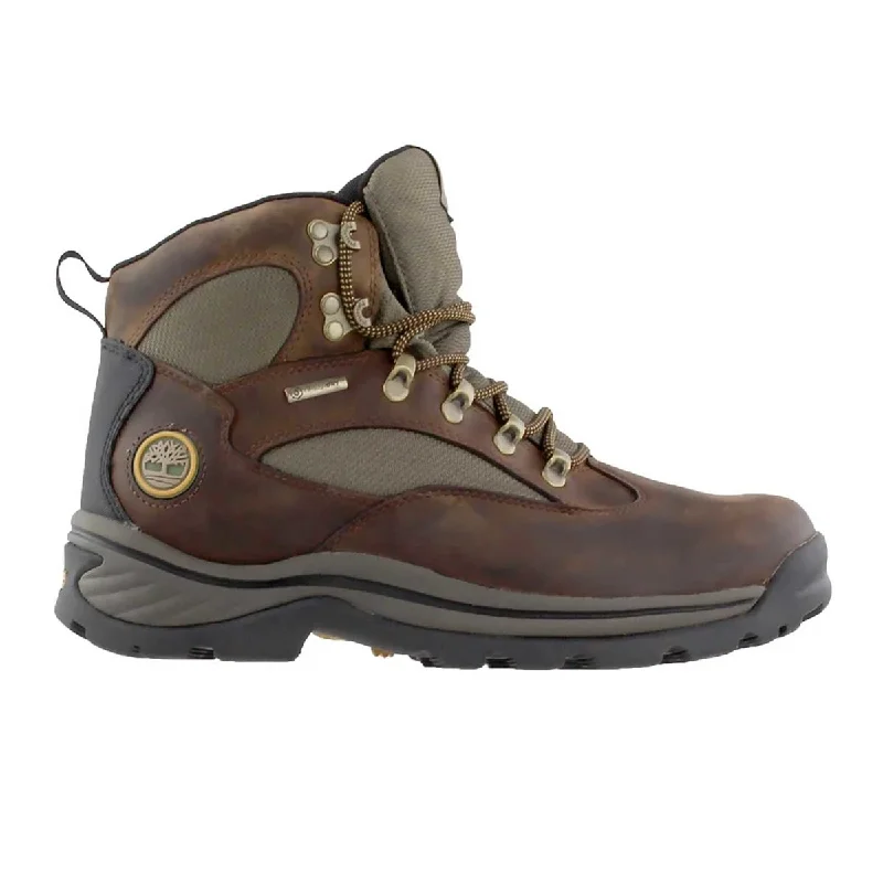 Men's Oxford shoes with a smooth leather upper and a leather soleTimberland Men's 15130 Chocorua Trail Mid Waterproof Men's Oxford shoes with a smooth leather upper and a leather soleTimberland Men's 15130 Chocorua Trail Mid Waterproof