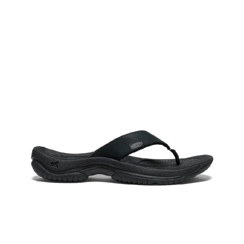 Men's sandals with a rubber sole for tractionMen's Kona Leather Flip-Flop | Black/Steel Grey Men's sandals with a rubber sole for tractionMen's Kona Leather Flip-Flop | Black/Steel Grey