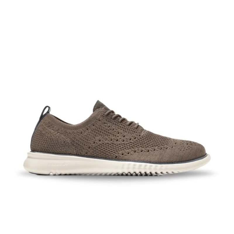 Men's Oxford shoes with a wingtip design and leather soleCole Haan Men's 2.Zerogrand Stitchlite C38267 - Morel/Tea Leaf/Ensign Blue Men's Oxford shoes with a wingtip design and leather soleCole Haan Men's 2.Zerogrand Stitchlite C38267 - Morel/Tea Leaf/Ensign Blue