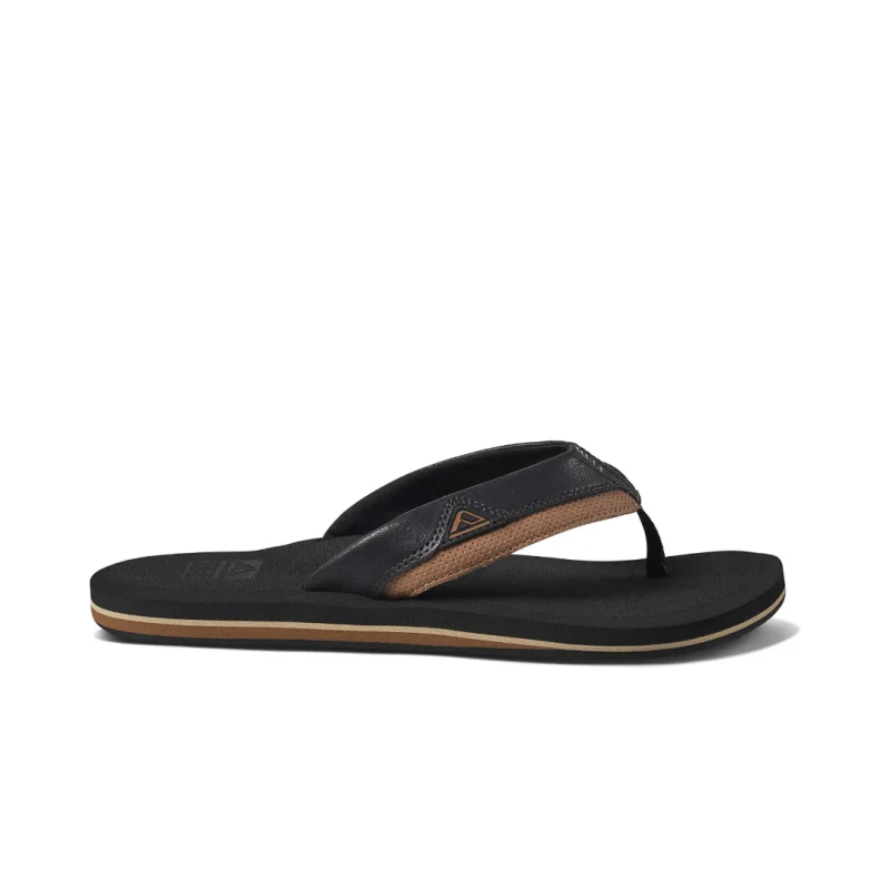 Men's sandals with a pointed toe for a stylish lookReef Men's Cushion Dawn - Black/Tan Men's sandals with a pointed toe for a stylish lookReef Men's Cushion Dawn - Black/Tan