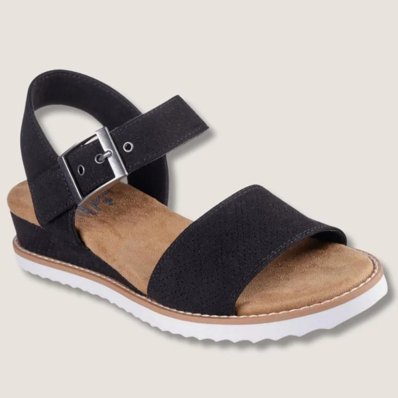 Men's sandals with a contrast stitching detailSkechers Desert Kiss - Serendipitous Sandal Men's sandals with a contrast stitching detailSkechers Desert Kiss - Serendipitous Sandal