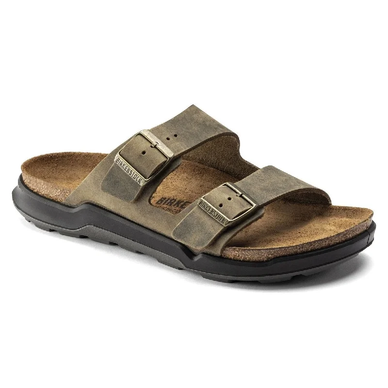 Men's sandals with a decorative buckle or charmBirkenstock Men's Arizona Rugged Cross Town Faded Khaki Oiled Leather Men's sandals with a decorative buckle or charmBirkenstock Men's Arizona Rugged Cross Town Faded Khaki Oiled Leather