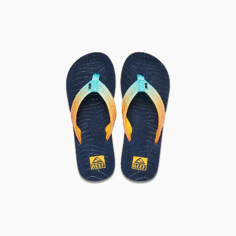 Men's leather sandals with an adjustable strapBoys' Reef Youth Ahi Sun and Sea Sandals Men's leather sandals with an adjustable strapBoys' Reef Youth Ahi Sun and Sea Sandals