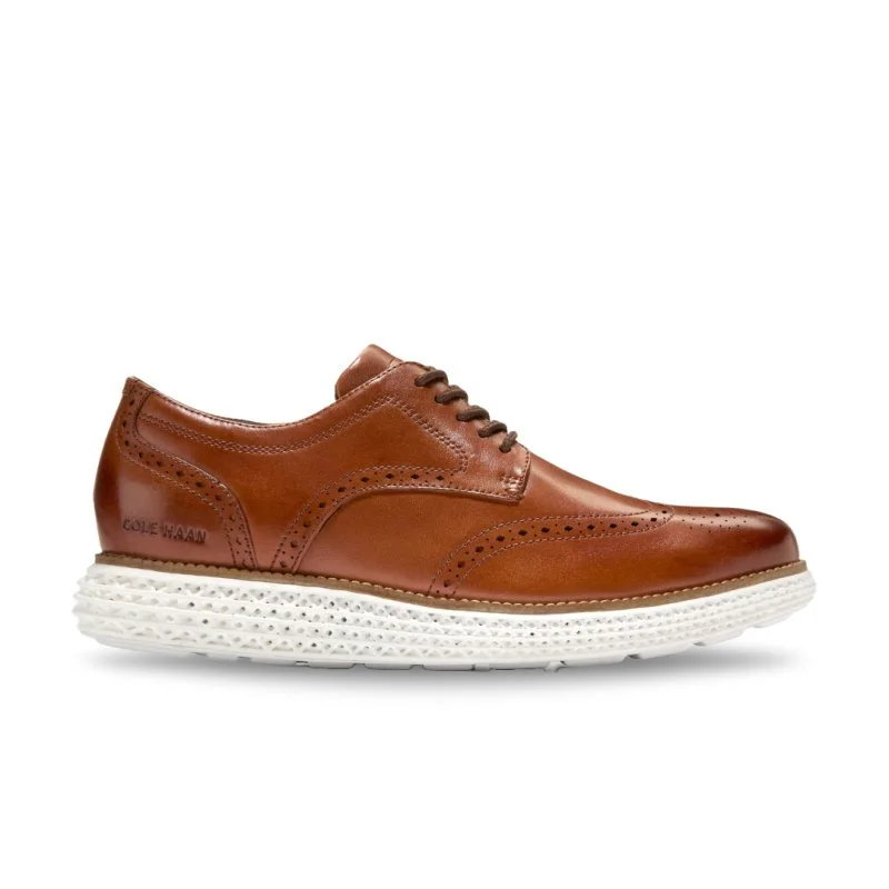 Men's Oxford shoes with a wingtip design and leather soleCole Haan Men's OriginalGrand 2.0 Wingtip - British Tan Men's Oxford shoes with a wingtip design and leather soleCole Haan Men's OriginalGrand 2.0 Wingtip - British Tan