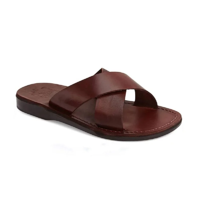 Men's sandals with a flexible sole for easy movementElan - Leather Slide On Sandal | Brown Men's sandals with a flexible sole for easy movementElan - Leather Slide On Sandal | Brown
