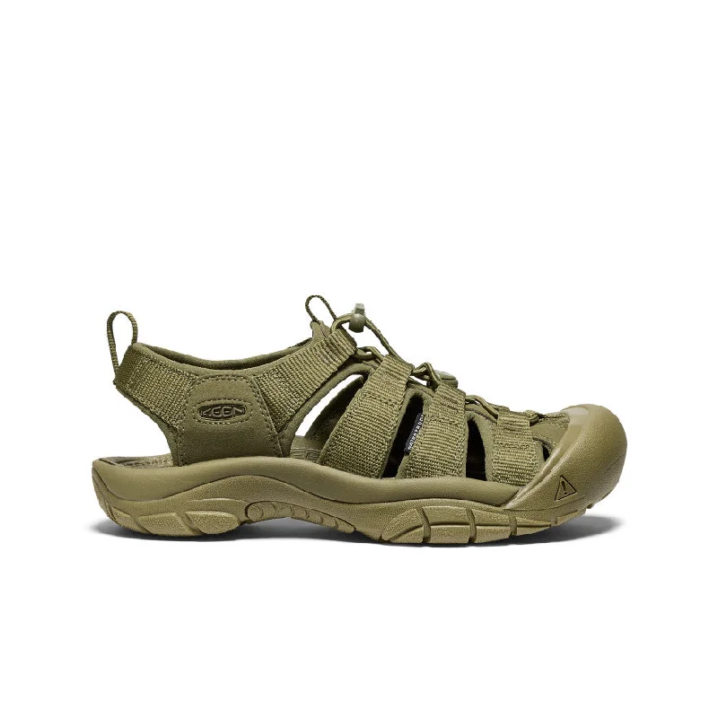 Men's sandals with a toe post designMen's Newport H2 Sandal | Monochrome/Olive Drab Men's sandals with a toe post designMen's Newport H2 Sandal | Monochrome/Olive Drab