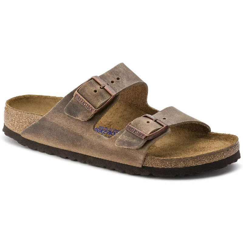 Men's sandals in a neutral color like black or brownArizona Soft Footbed Oiled Leather - Narrow Men's sandals in a neutral color like black or brownArizona Soft Footbed Oiled Leather - Narrow