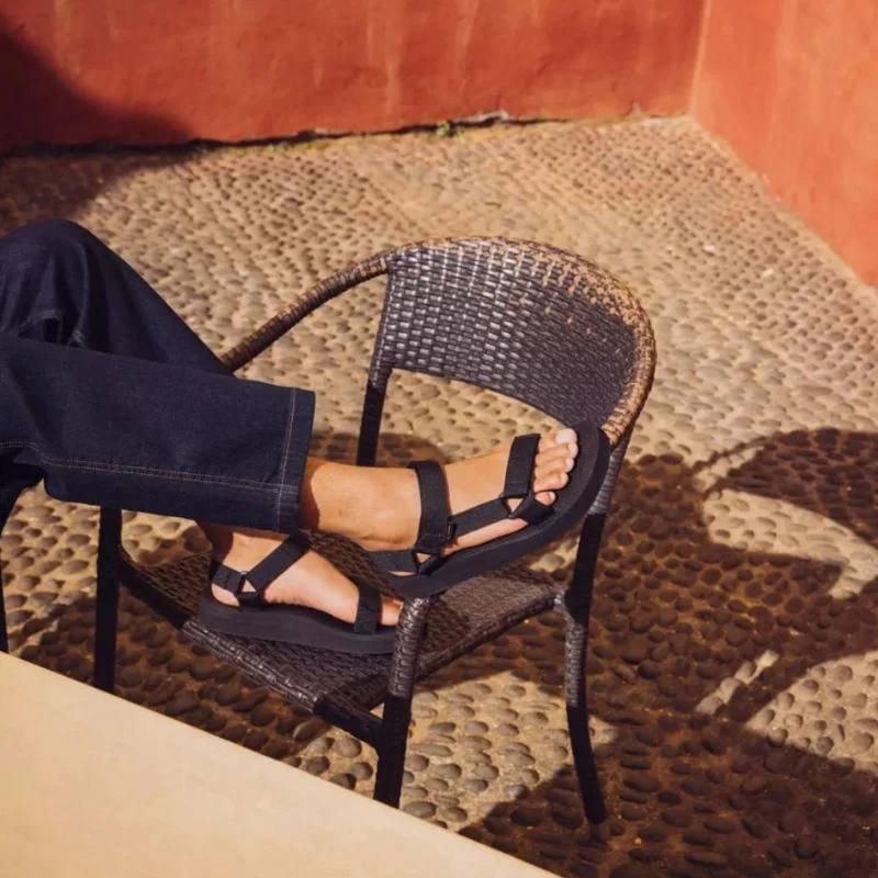 Men's sandals with a flexible sole for easy movementTeva Womens Midform Universal Sandal Men's sandals with a flexible sole for easy movementTeva Womens Midform Universal Sandal