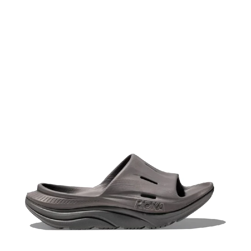Men's leather sandals with an adjustable strapHoka Ora Recovery Slide 3 Sandal in Grey Men's leather sandals with an adjustable strapHoka Ora Recovery Slide 3 Sandal in Grey