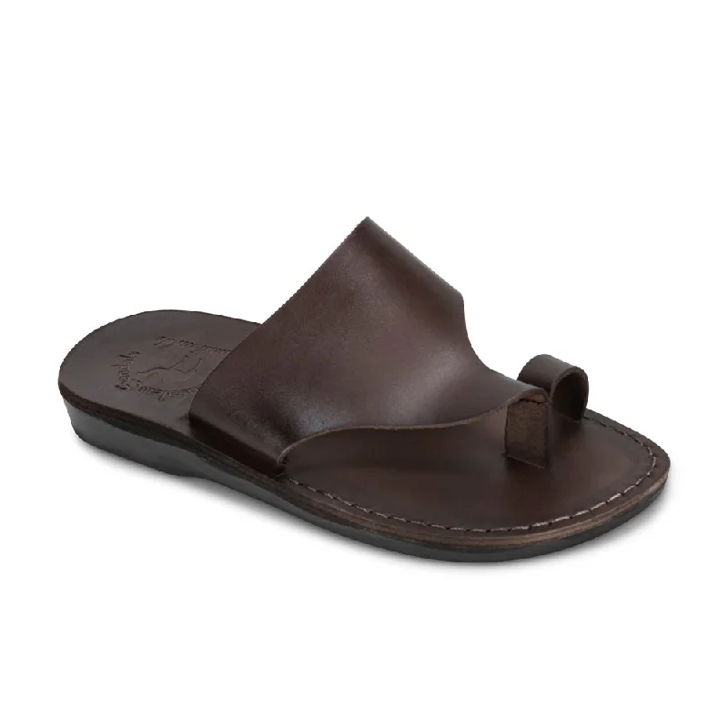 Men's sandals with a leather lining for comfortPetra - Leather Toe Strap Sandal | Brown Men's sandals with a leather lining for comfortPetra - Leather Toe Strap Sandal | Brown