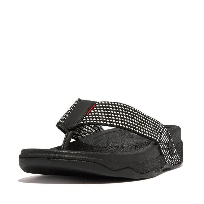 Men's sandals with a shock - absorbing insoleFitFlop Men's Surfer Weave Stripe Sandals - Black Mix Men's sandals with a shock - absorbing insoleFitFlop Men's Surfer Weave Stripe Sandals - Black Mix