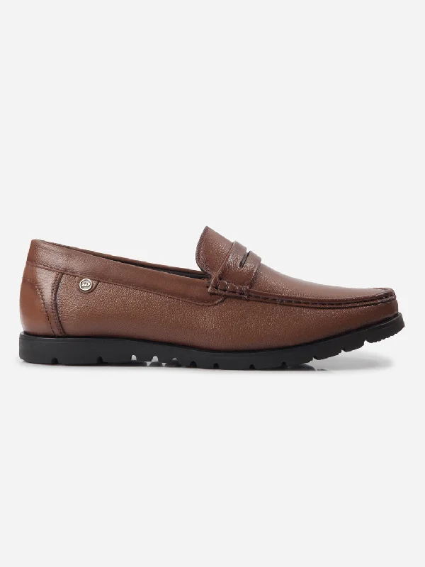 Men's loafers with a leather lining for comfort Men's loafers with a leather lining for comfort Men's Tan Moc Toe Loafer (ID1174) Men's loafers with a leather lining for comfort Men's loafers with a leather lining for comfort Men's Tan Moc Toe Loafer (ID1174)