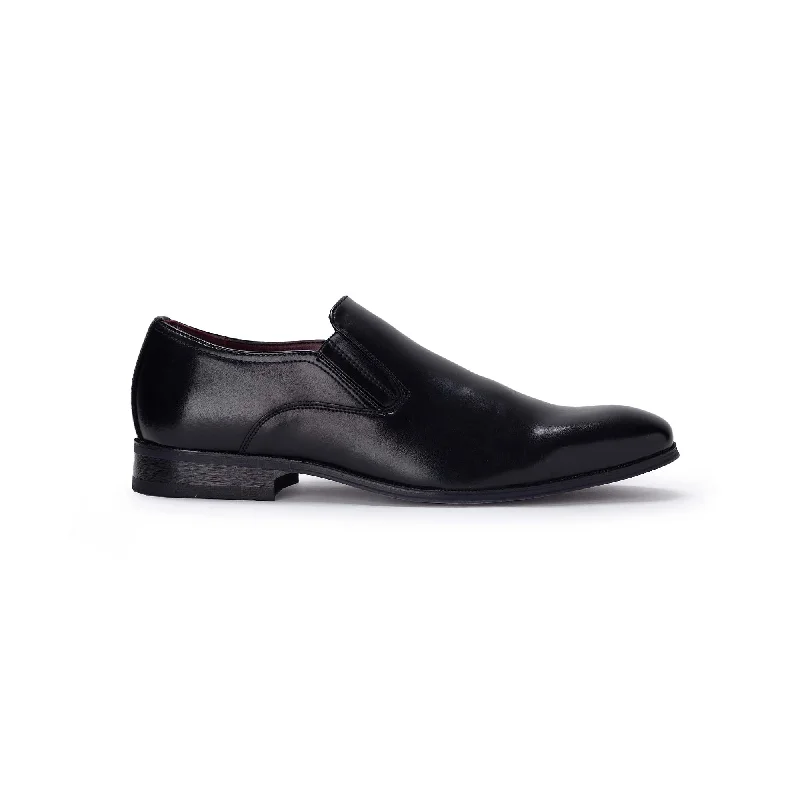 Men's leather formal Oxford shoes with a cap toe Men's leather formal Oxford shoes with a cap toe BATA Men Slip On Dress Shoes 811X003 Men's leather formal Oxford shoes with a cap toe Men's leather formal Oxford shoes with a cap toe BATA Men Slip On Dress Shoes 811X003