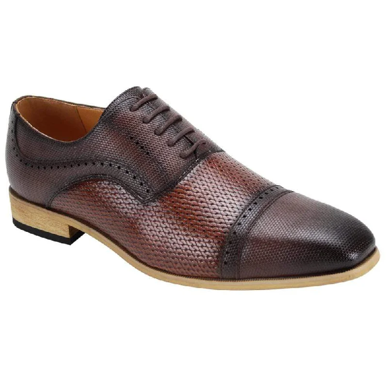 Men's leather formal Oxford shoes with a cap toe Men's leather formal Oxford shoes with a cap toe Antonio Cerrelli /6875 Men's leather formal Oxford shoes with a cap toe Men's leather formal Oxford shoes with a cap toe Antonio Cerrelli /6875