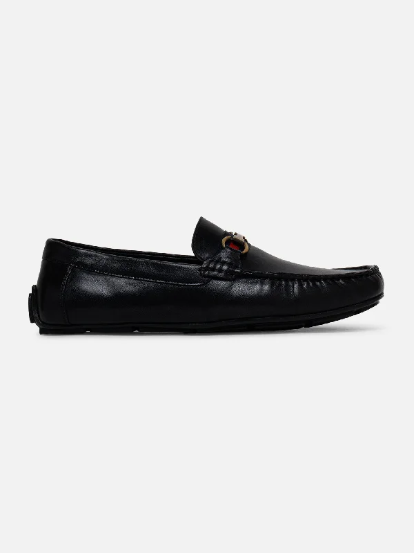 Men's loafers with a perforated leather upper for ventilation Men's loafers with a perforated leather upper for ventilation Ezok Casual Loafer For Men Men's loafers with a perforated leather upper for ventilation Men's loafers with a perforated leather upper for ventilation Ezok Casual Loafer For Men