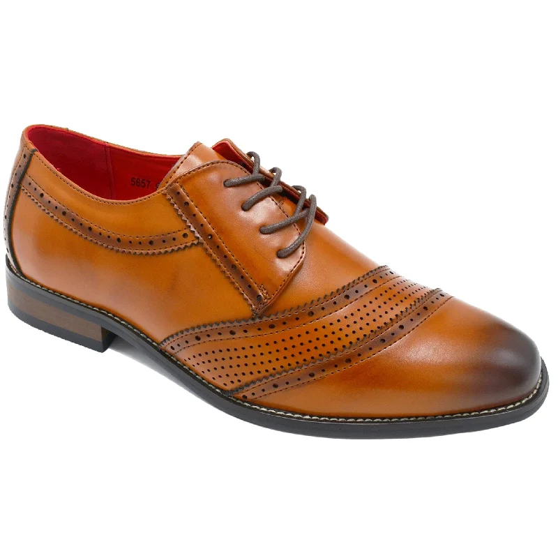 Men's formal shoes with a wingtip design Men's formal shoes with a wingtip design 5657 Men's formal shoes with a wingtip design Men's formal shoes with a wingtip design 5657