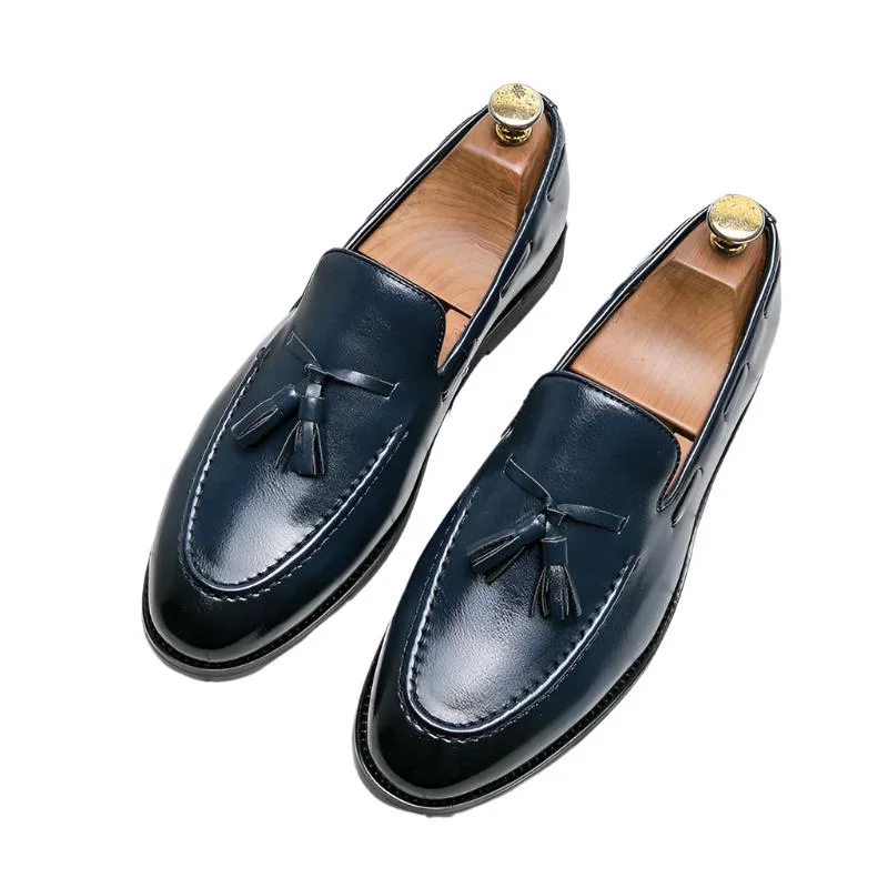 Men's leather loafers with a penny slot Men's leather loafers with a penny slot la CC - Classic Classy Tassel Loafers For Men