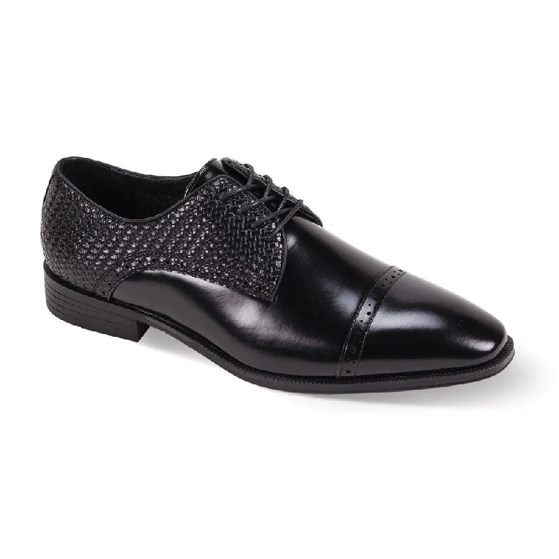 Men's leather formal Oxford shoes with a cap toe Men's leather formal Oxford shoes with a cap toe ANTONIO CERRELLI/7052 Men's leather formal Oxford shoes with a cap toe Men's leather formal Oxford shoes with a cap toe ANTONIO CERRELLI/7052