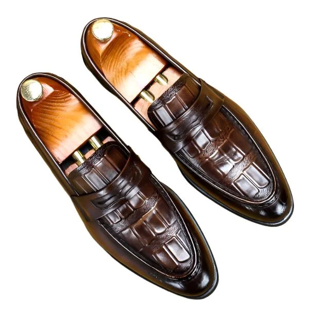 Men's loafers with a smooth leather finish Men's loafers with a smooth leather finish The Milanino 3 - Men's Elegant Dress Shoes Loafers (Crocodile pattern) Men's loafers with a smooth leather finish Men's loafers with a smooth leather finish The Milanino 3 - Men's Elegant Dress Shoes Loafers (Crocodile pattern)