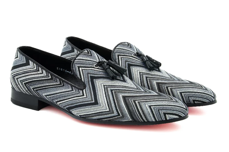 Men's loafers with a perforated leather upper for ventilation Men's loafers with a perforated leather upper for ventilation The Zig Zag Loafers