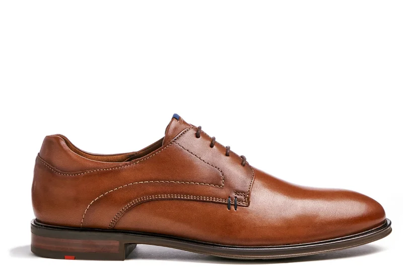 Men's formal shoes with a wingtip design Men's formal shoes with a wingtip design LLOYD - MILAN Men's formal shoes with a wingtip design Men's formal shoes with a wingtip design LLOYD - MILAN