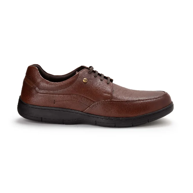 Men's leather formal Oxford shoes with a cap toe Men's leather formal Oxford shoes with a cap toe BATA Comfit Men Dress Shoes Street 806X016 Men's leather formal Oxford shoes with a cap toe Men's leather formal Oxford shoes with a cap toe BATA Comfit Men Dress Shoes Street 806X016